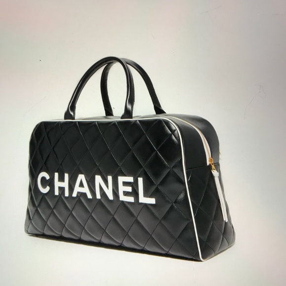 NWOT LIMITED EDITION CHANEL LARGE DUFFLE BAG. - Picture 5 of 8